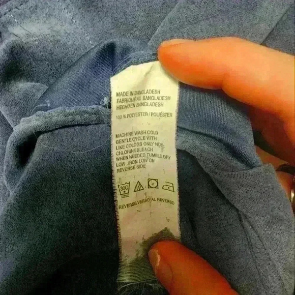 Van Heusen Mens 100 percent polyester Button Down long sleeve shirt - Picture 6 of 6